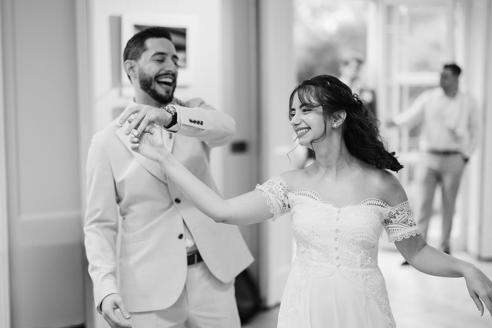 b&w first dance photo 