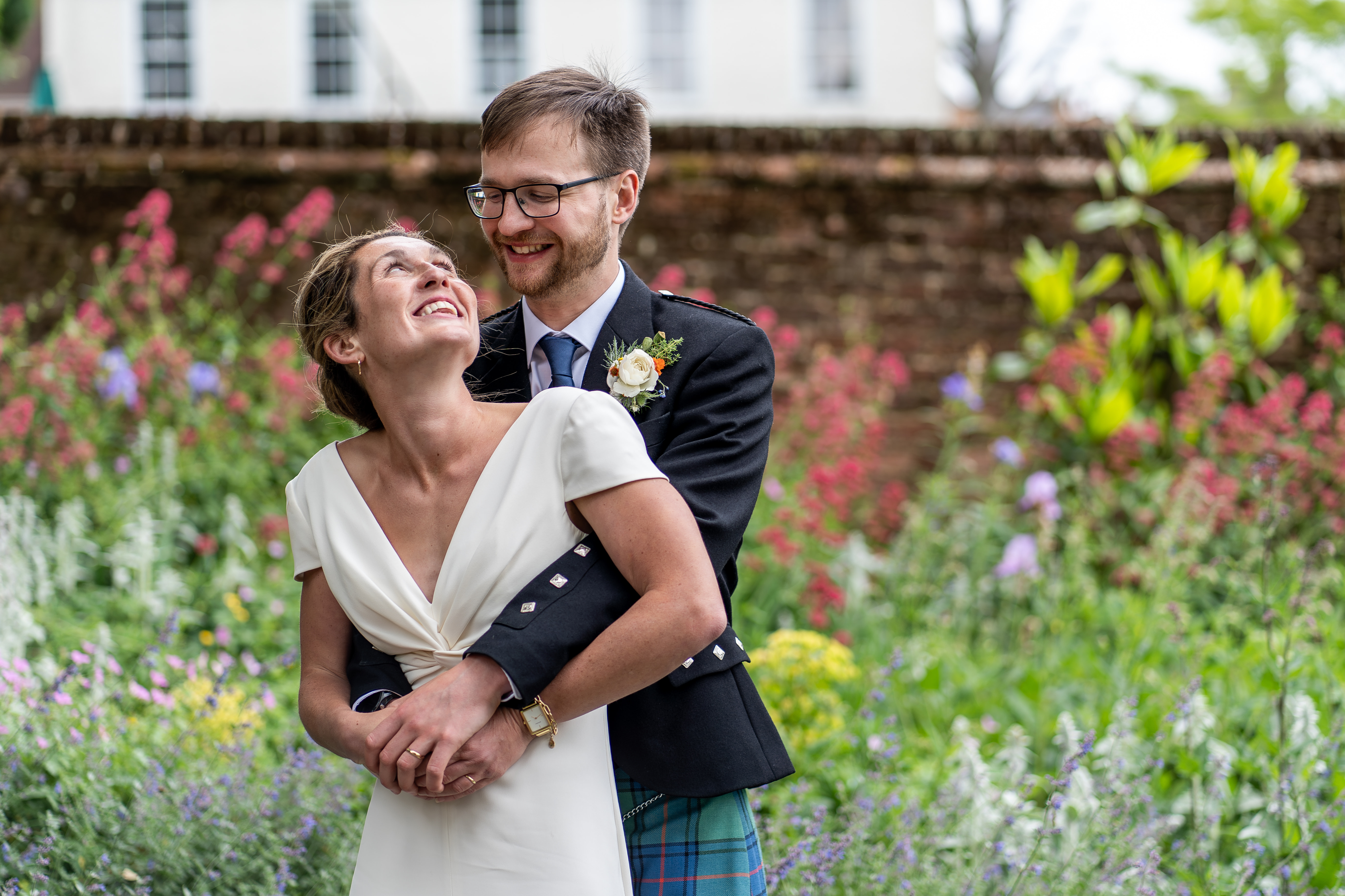 Wedding portrait in Waterlow Park  Credit: Grae Hood Photography