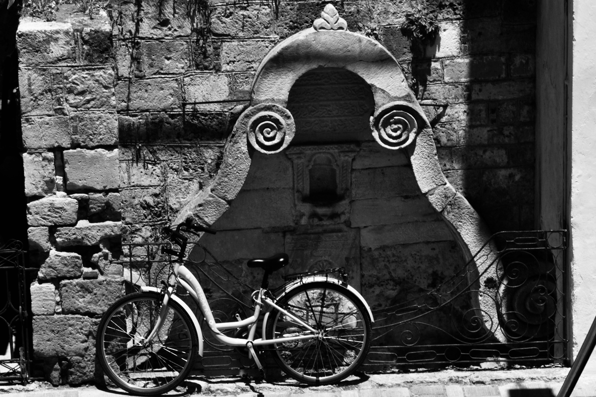 Black and white image of bike