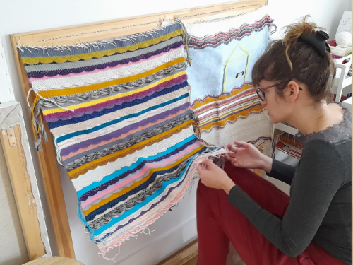 Zsofia Hajdu weaving