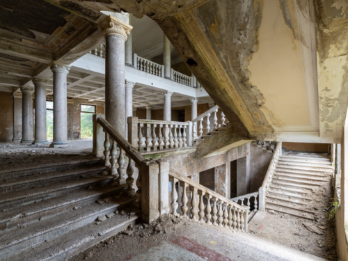Photographs showing city life and architectural features by Debbie Smyth